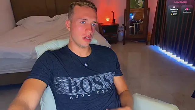 tommy cumfinger online show from April 3, 2026, 5:36 am