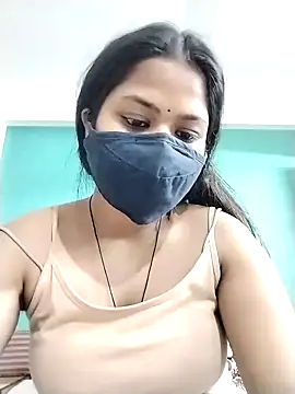 Snapshot of Sapna-80 chatting on January 15, 2025, 7:34 pm Sapna-80 online show from January 15, 2025, 7:34 pm