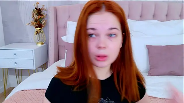 DeniseReese online show from November 5, 2025, 2:47 am