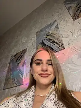 GraceTorrez online show from September 23, 2025, 8:16 pm