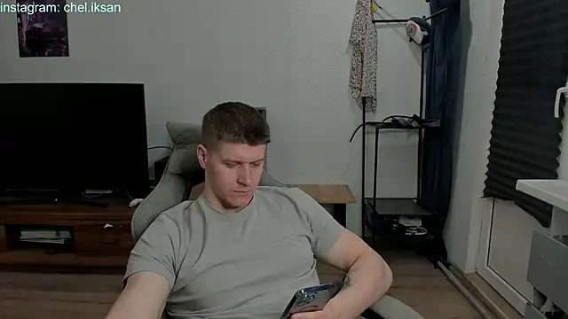 Snapshot of Bruno_Banani chatting on February 10, 2025, 1:33 pm Bruno Banani online show from February 10, 2025, 1:33 pm