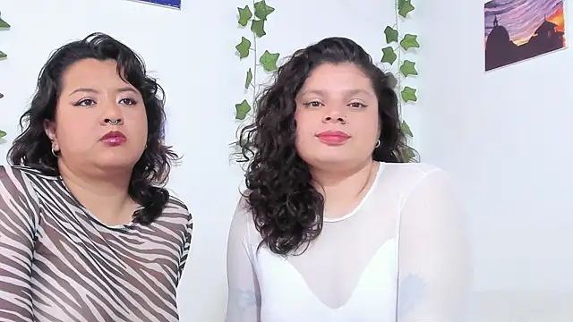 Snapshot of Karol_IsabelCouple chatting on December 27, 2024, 7:14 pm Karol IsabelCouple online show from December 27, 2024, 7:14 pm