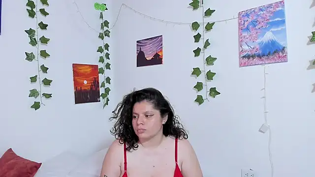 Snapshot of Karol_IsabelCouple chatting on December 20, 2024, 9:17 pm Karol IsabelCouple online show from December 20, 2024, 9:17 pm