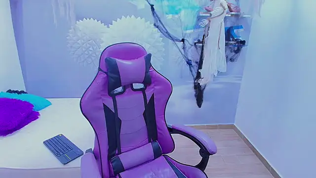 DEMI LEED online show from November 1, 2025, 12:32 pm