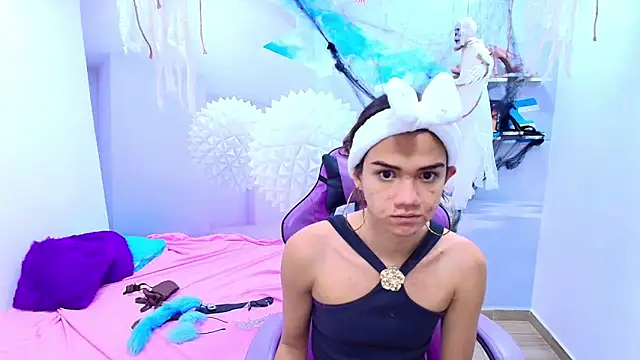 DEMI LEED online show from October 28, 2025, 12:26 pm