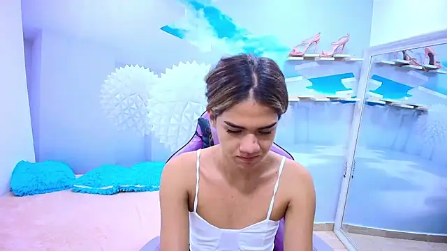 Snapshot of DEMI_LEED chatting on February 19, 2026, 12:02 pm DEMI LEED online show from February 19, 2026, 12:02 pm