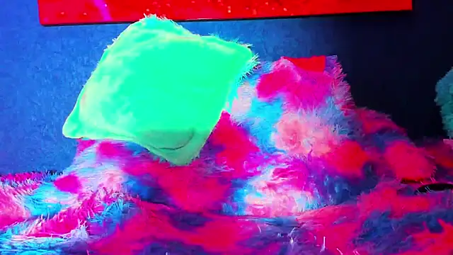 GabyThoms online show from February 15, 2025, 1:53 am