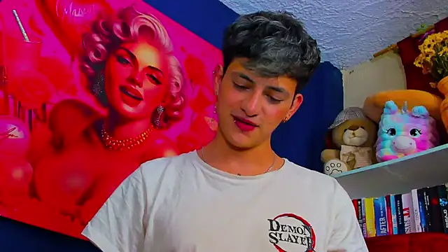 GabyThoms online show from March 11, 2025, 8:31 pm