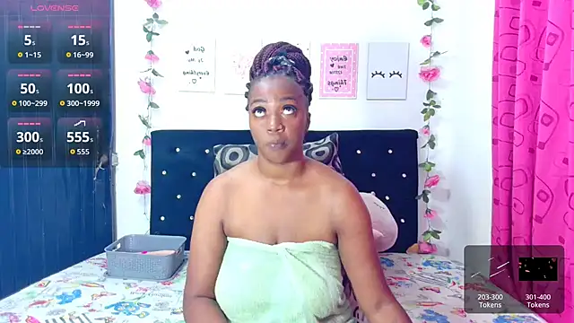 CiaraEbony online show from November 11, 2025, 1:55 am