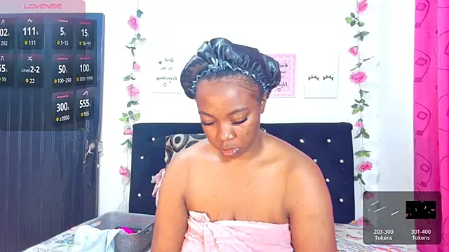 CiaraEbony online show from March 19, 2026, 1:05 am