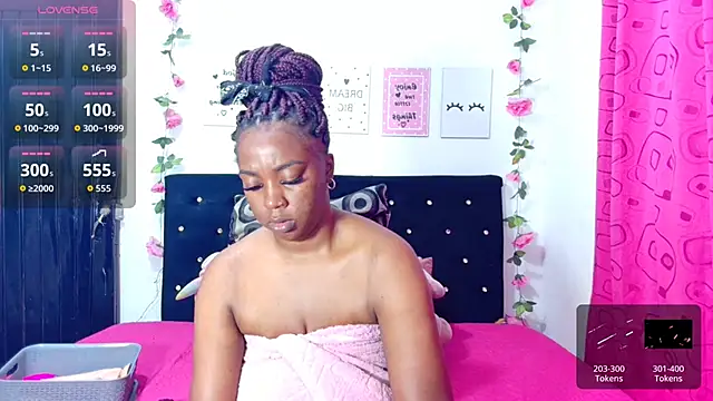 CiaraEbony online show from October 22, 2025, 12:32 am