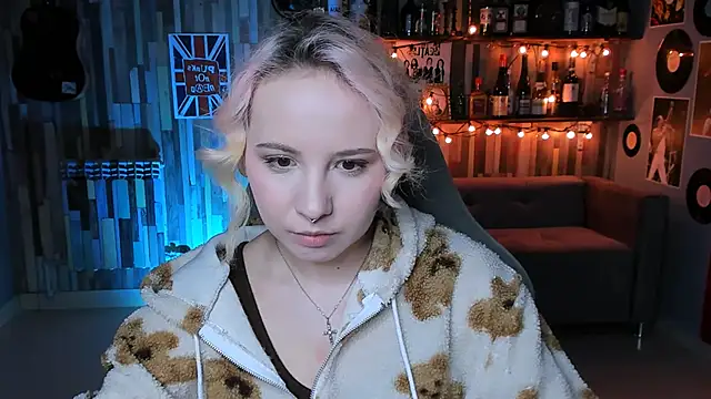 JasmineMilko online show from March 21, 2025, 5:11 am