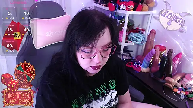 Snapshot of LiloMoon69 chatting on February 17, 2026, 1:19 pm LiloMoon69 online show from February 17, 2026, 1:19 pm