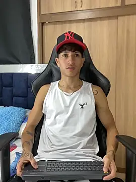 Snapshot of _CamiloBass chatting on February 27, 2026, 1:06 am CamiloBass online show from February 27, 2026, 1:06 am