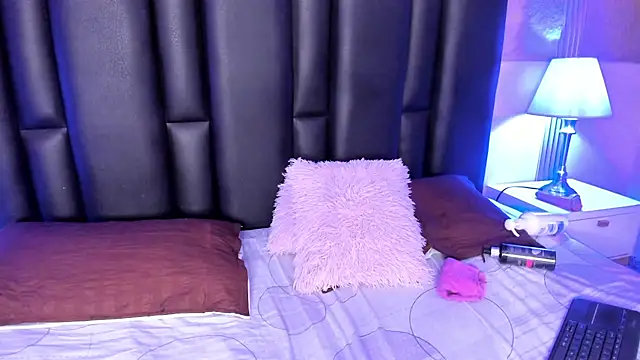 Milf meli online show from March 13, 2026, 7:52 pm