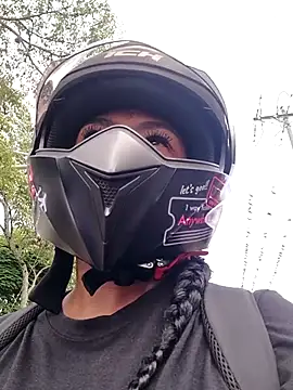 Snapshot of OliviaBurning chatting on February 20, 2026, 7:38 pm OliviaBurning online show from February 20, 2026, 7:38 pm