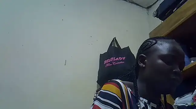 pretty vivy online show from March 2, 2025, 5:41 pm