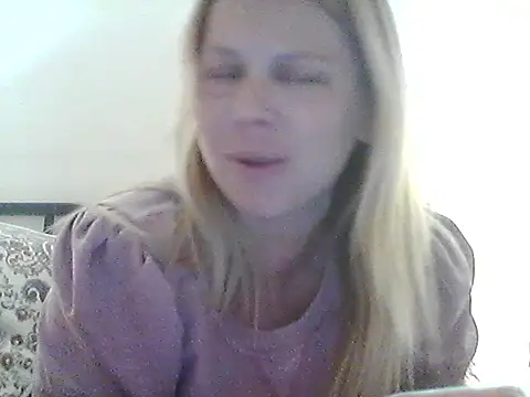 burrkitty online show from November 23, 2025, 5:50 am