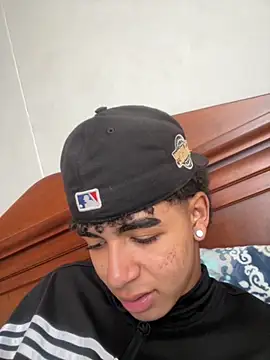 Snapshot of JoanG10 chatting on December 5, 2025, 5:00 pm JoanG10 online show from December 5, 2025, 5:00 pm