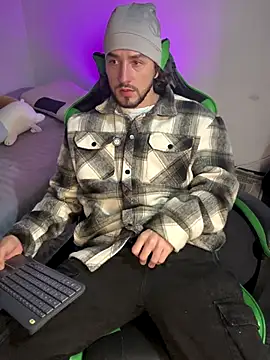 Valentino Xander online show from December 22, 2025, 4:01 am