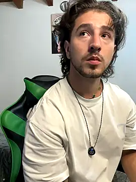 Valentino Xander online show from November 26, 2025, 11:49 pm