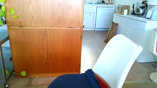 Snapshot of costanza7070 chatting on September 30, 2025, 6:14 pm costanza7070 online show from September 30, 2025, 6:14 pm