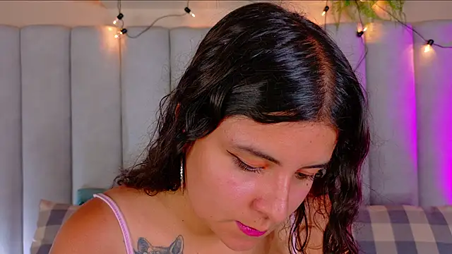 EngelStone online show from October 20, 2025, 7:47 pm