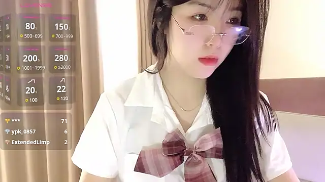 NickiBloom online show from March 23, 2025, 5:43 am