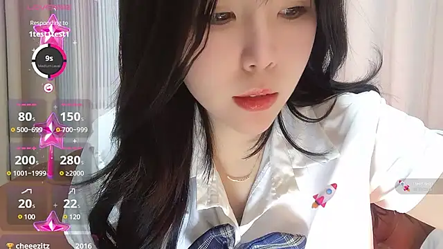 NickiBloom online show from January 26, 2025, 2:08 pm