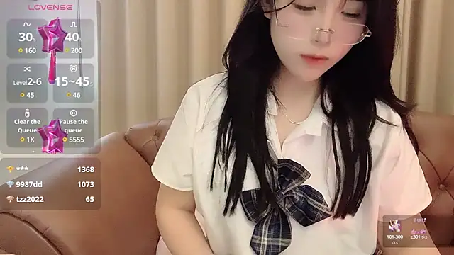 NickiBloom online show from February 22, 2025, 8:18 am