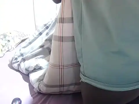 slender sweet online show from June 2, 2026, 6:24 am