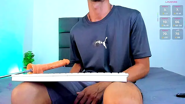 steven hott8 online show from December 16, 2025, 4:11 pm