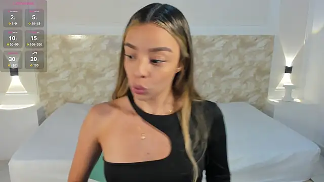 AliceRoss0 online show from November 14, 2025, 8:12 pm