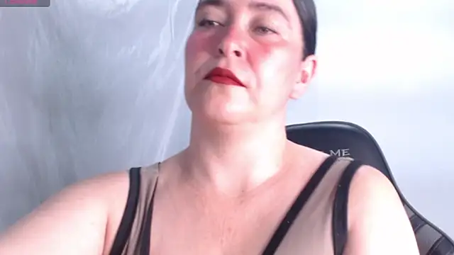 carla slut outlimits online show from July 17, 2026, 12:35 pm
