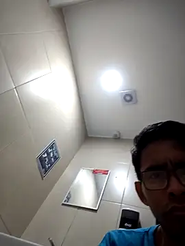 Snapshot of VL25DN26 chatting on March 3, 2026, 12:39 am VL25DN26 online show from March 3, 2026, 12:39 am