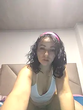 scarrlett40 online show from April 7, 2026, 3:41 am