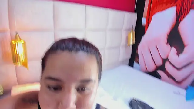 Amberluy online show from April 4, 2026, 6:03 pm