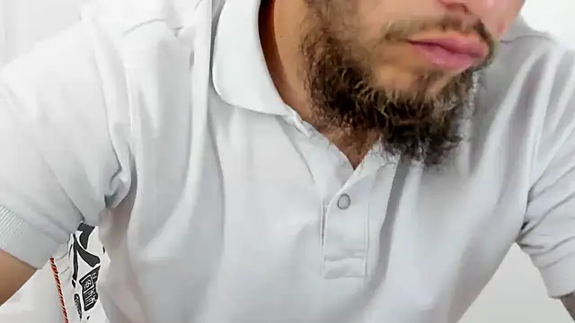 Beard xox online show from February 19, 2026, 8:39 pm