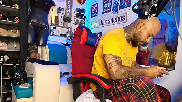 Leenar Key online show from March 20, 2026, 2:40 pm