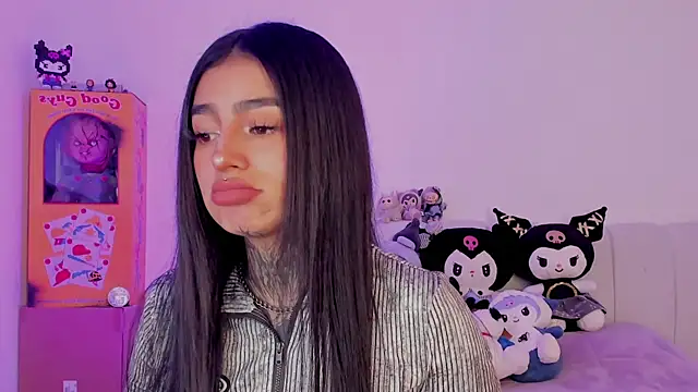 Snapshot of shadowcatt_ chatting on October 24, 2025, 11:15 pm shadowcatt online show from October 24, 2025, 11:15 pm