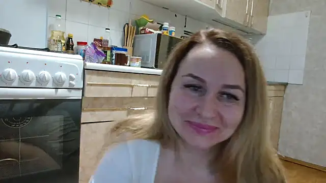 Snapshot of Vika_ chatting on March 6, 2025, 4:08 am Vika online show from March 6, 2025, 4:08 am