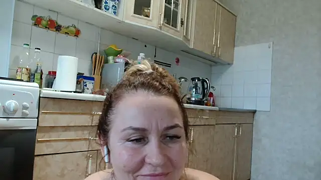 Snapshot of Vika_ chatting on March 17, 2025, 5:56 am Vika online show from March 17, 2025, 5:56 am