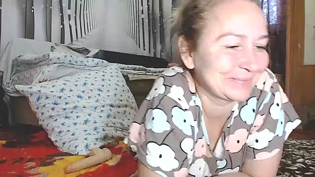 Snapshot of Vika_ chatting on September 15, 2025, 5:08 am Vika online show from September 15, 2025, 5:08 am