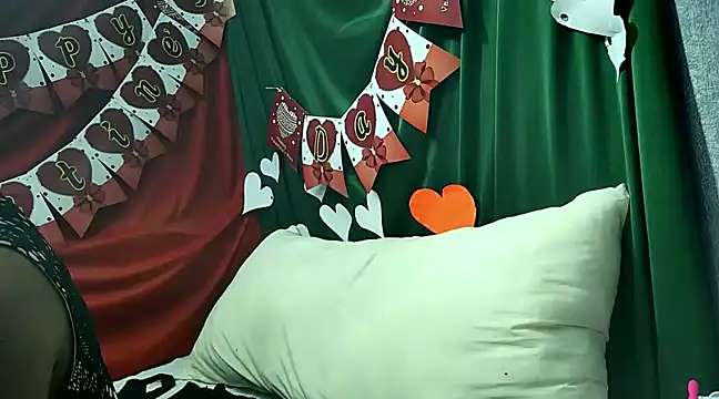 Snapshot of Squirt_Princess chatting on February 11, 2025, 4:02 pm Squirt Princess online show from February 11, 2025, 4:02 pm