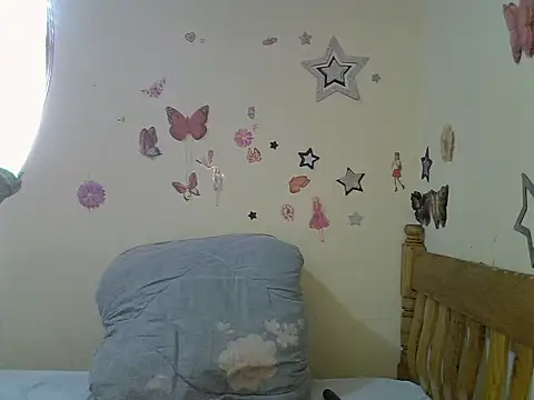 Snapshot of Pretty_tiffany chatting on March 19, 2025, 5:28 pm Pretty tiffany online show from March 19, 2025, 5:28 pm