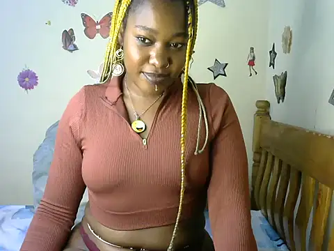 Snapshot of Pretty_tiffany chatting on March 22, 2025, 12:14 pm Pretty tiffany online show from March 22, 2025, 12:14 pm