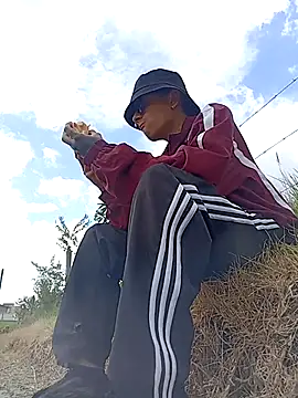 Cuervo maniaco online show from February 6, 2026, 4:14 pm