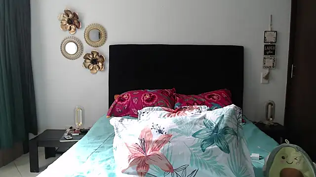 TatianaMonteross online show from October 11, 2025, 7:37 pm