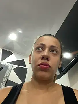 AnnbellaRosse online show from March 18, 2025, 5:33 pm