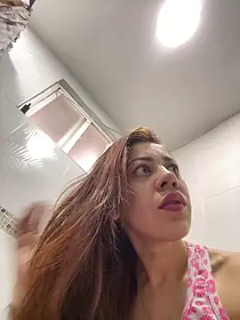 AnnbellaRosse online show from September 17, 2025, 4:31 pm